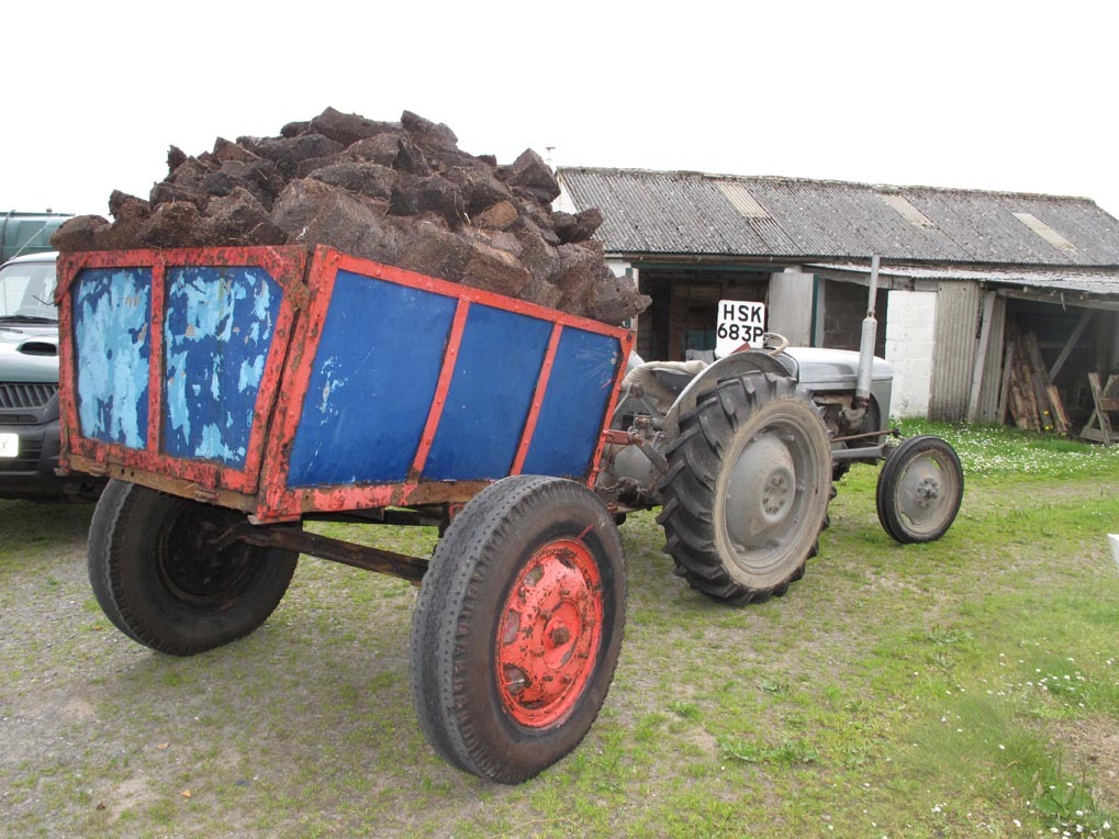 DG-108-4400-peat load.jpg